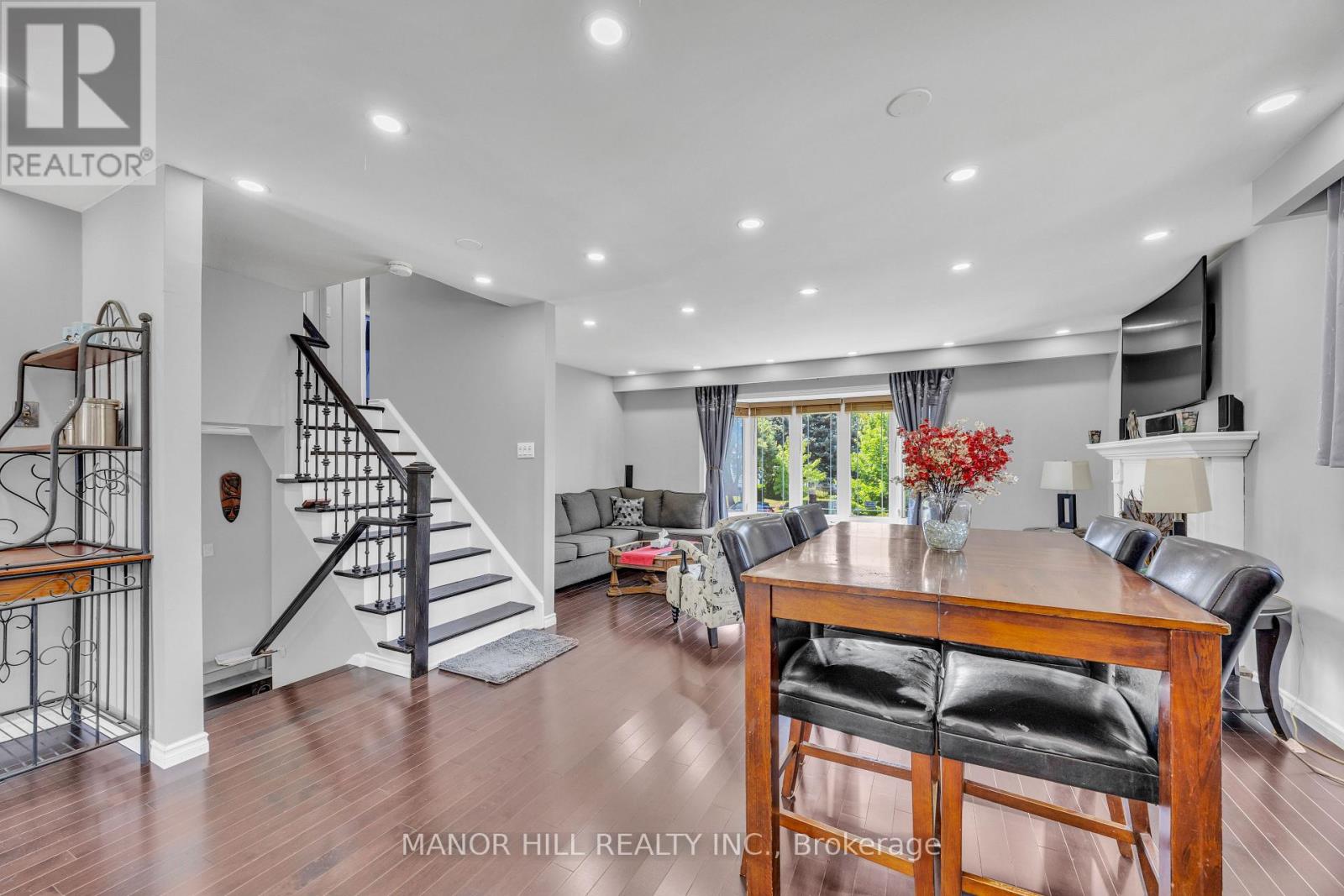 18 Greenbriar Road, Brampton, Ontario  L6S 1V9 - Photo 7 - W13689808
