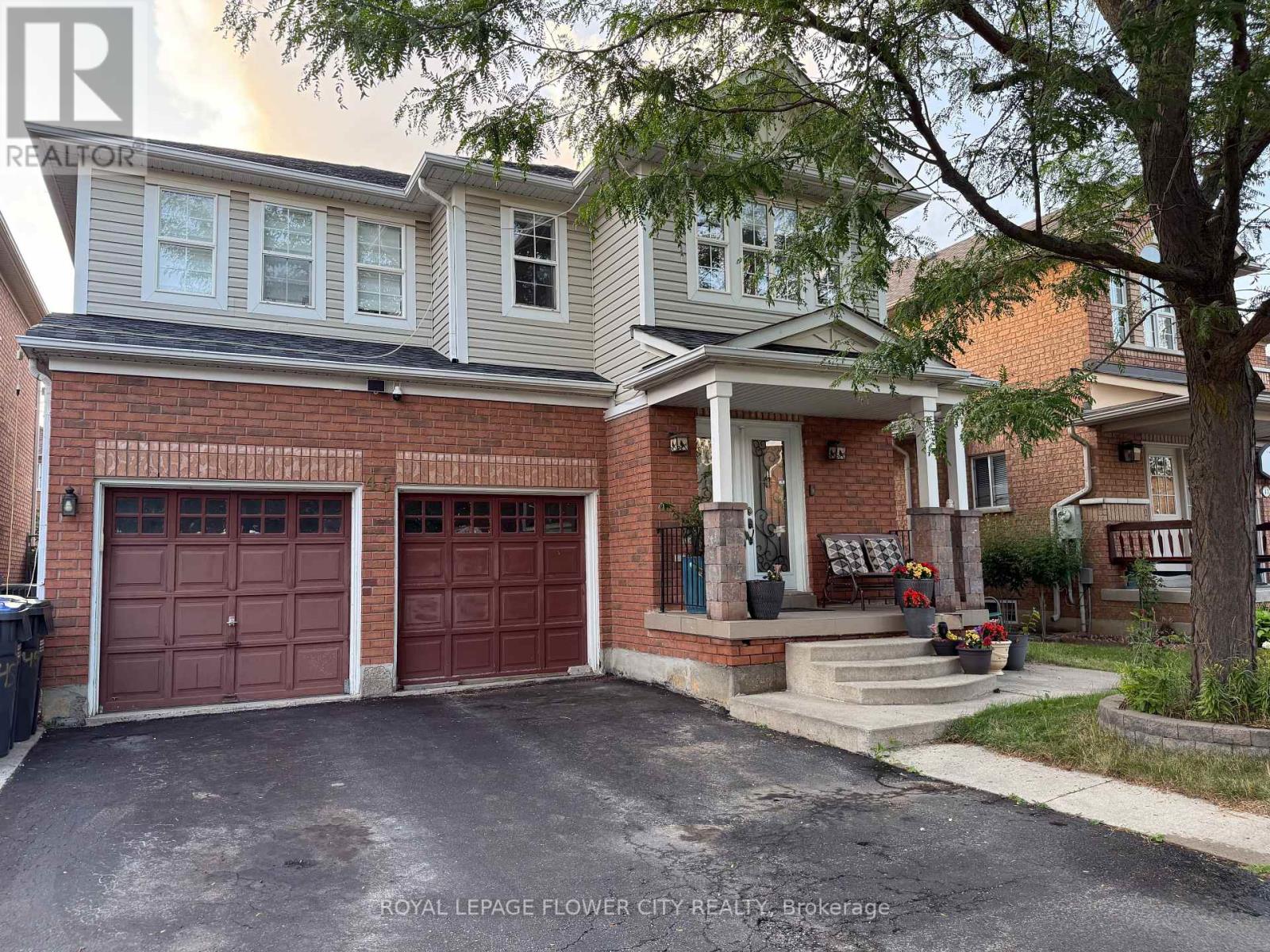 45 CHARLESWOOD CIRCLE, Brampton, Ontario