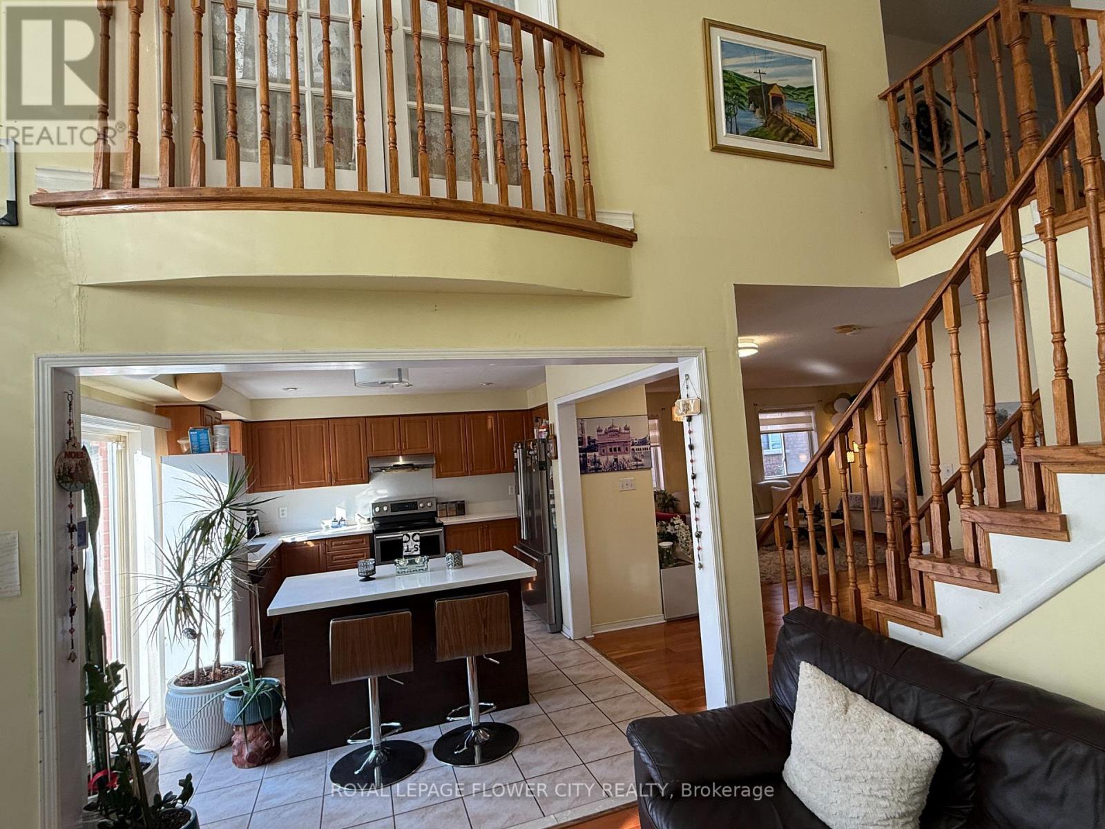 45 Charleswood Circle, Brampton, Ontario  L7A 1Z1 - Photo 10 - W13689834