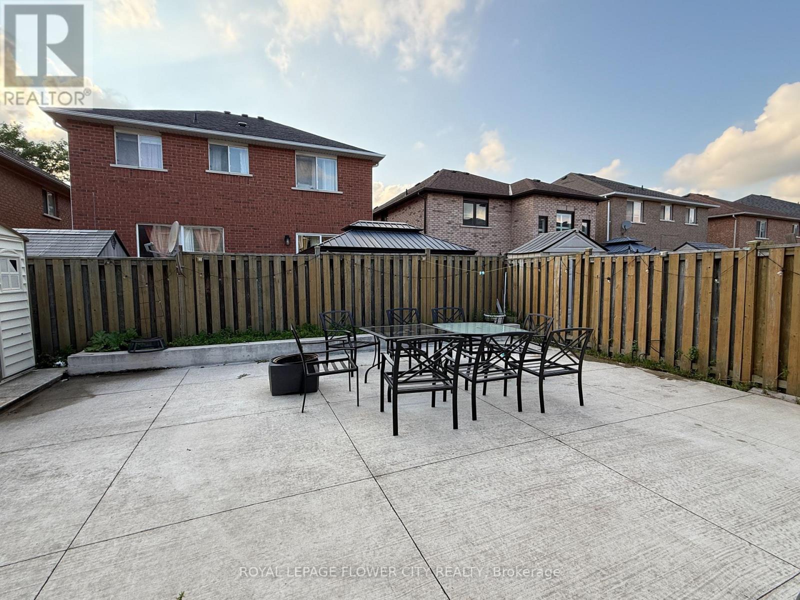 45 Charleswood Circle, Brampton, Ontario  L7A 1Z1 - Photo 25 - W13689834