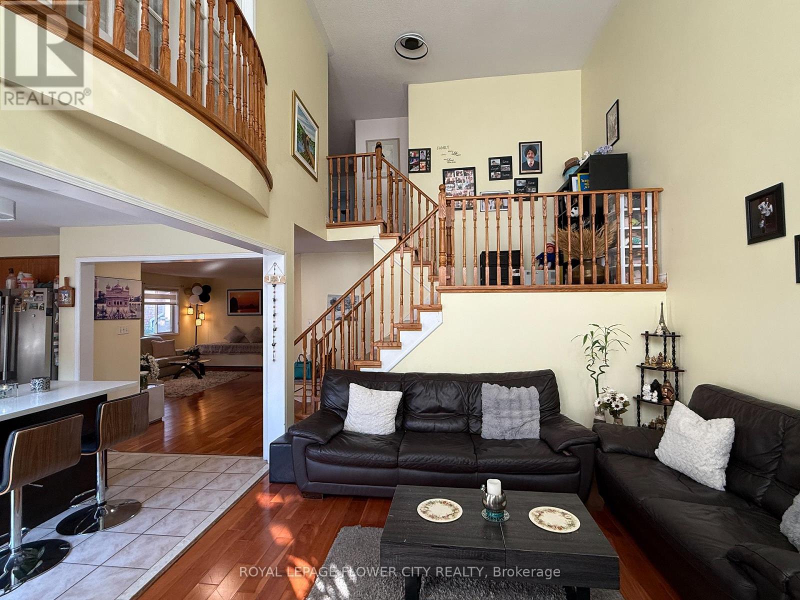 45 Charleswood Circle, Brampton, Ontario  L7A 1Z1 - Photo 9 - W13689834
