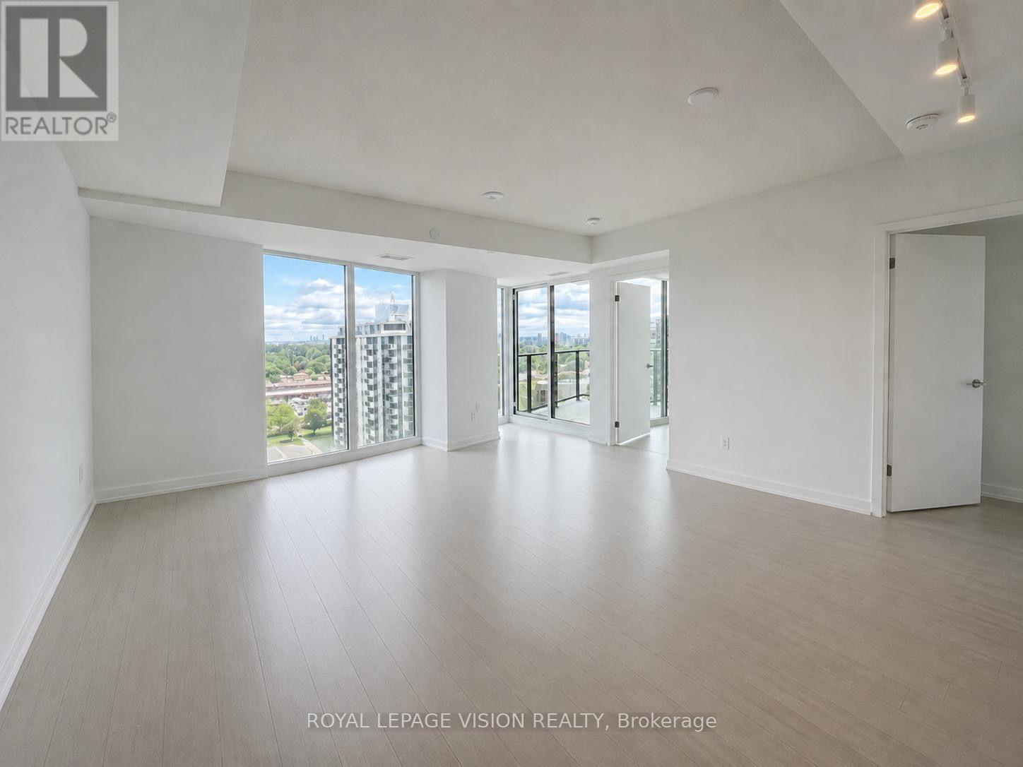 1004 - 4010 Eglinton Avenue W, Toronto, Ontario  M9P 1A6 - Photo 3 - W13689844