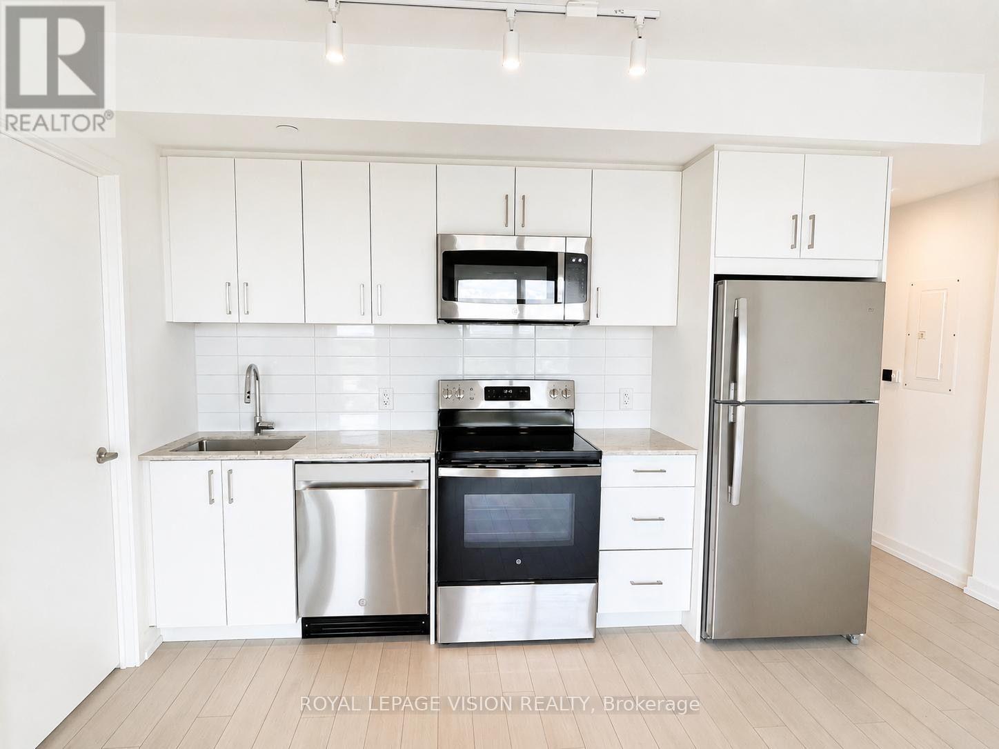1004 - 4010 Eglinton Avenue W, Toronto, Ontario  M9P 1A6 - Photo 6 - W13689844