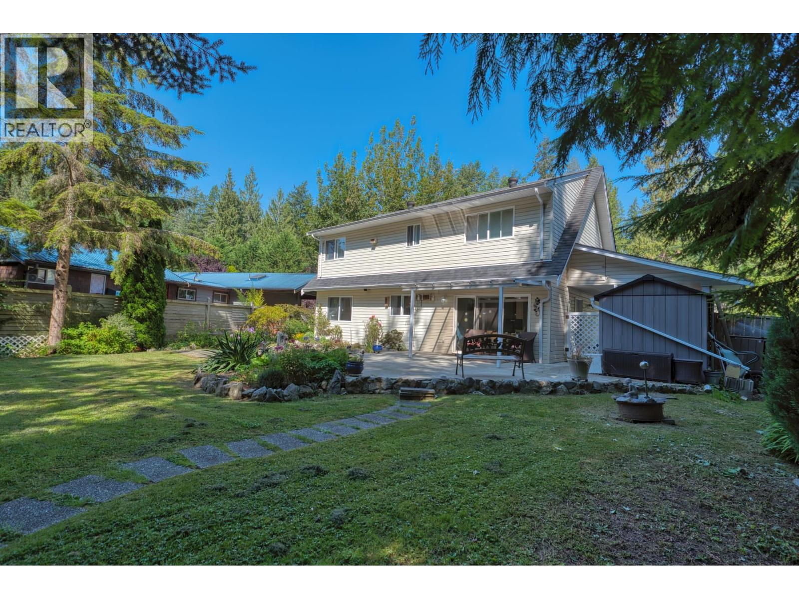 4550 Merrill Road, Madeira Park, British Columbia  V0N 2H1 - Photo 9 - R3156811