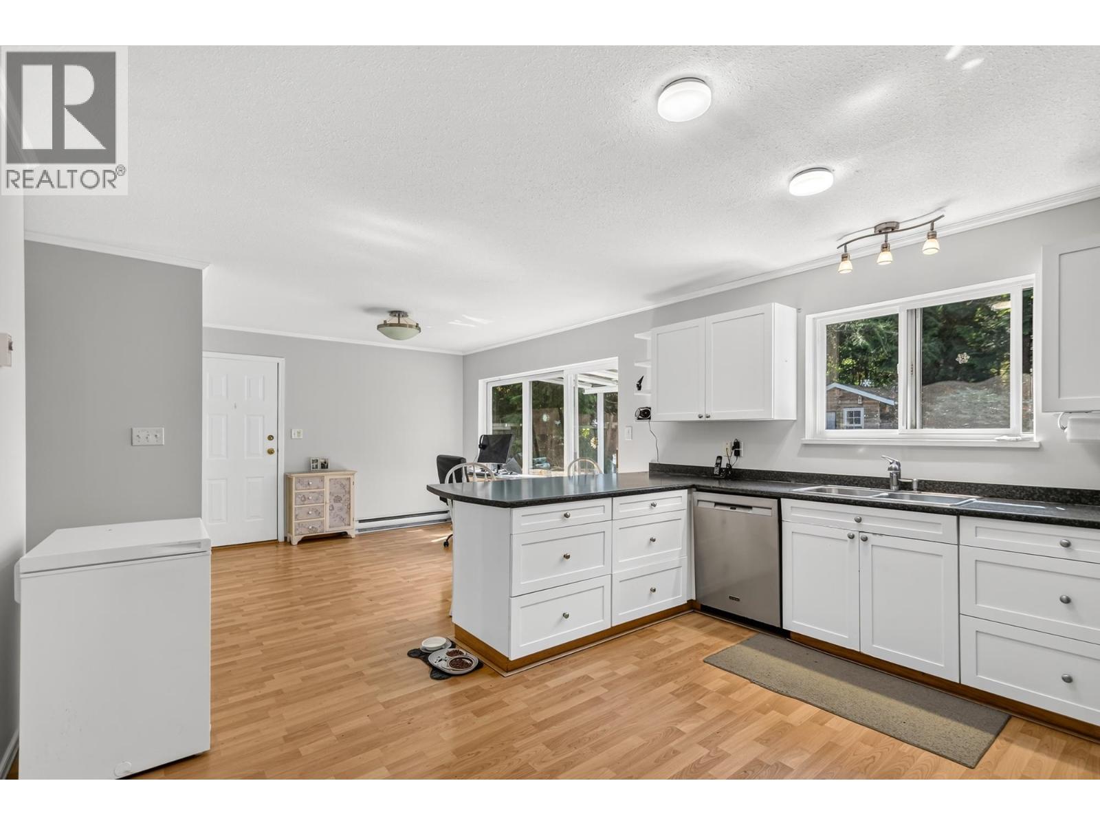 4550 Merrill Road, Madeira Park, British Columbia  V0N 2H1 - Photo 14 - R3156811
