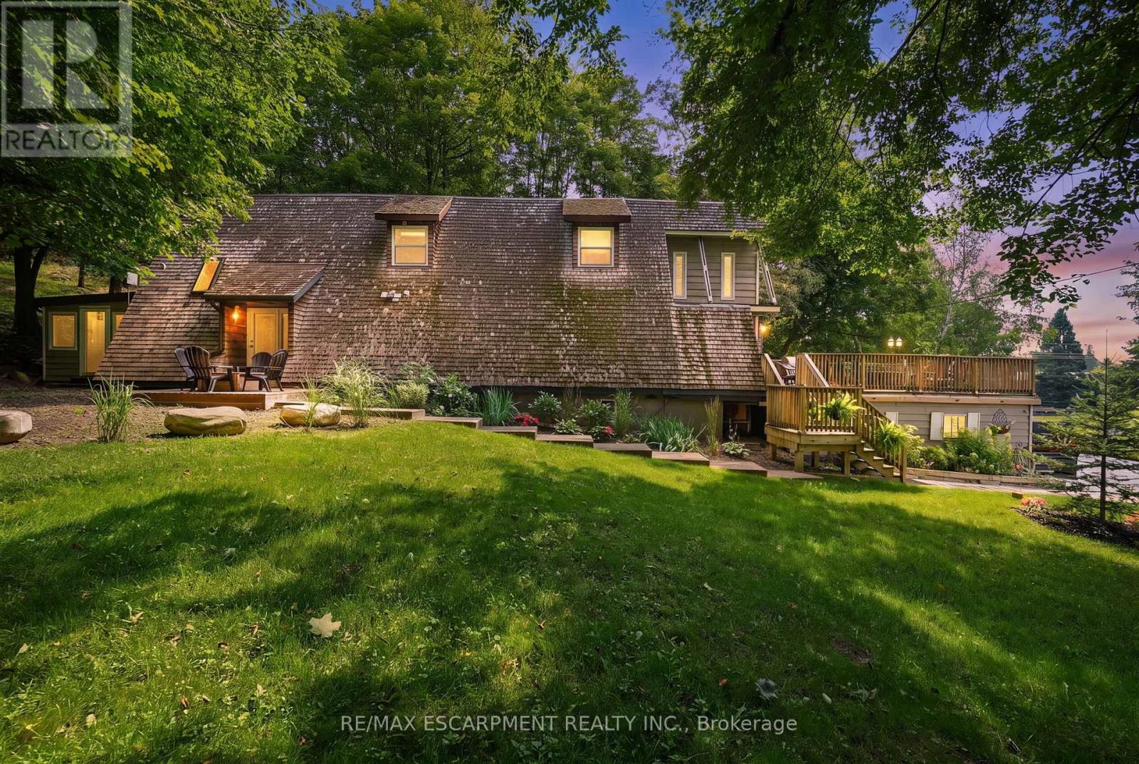 1073 CEDAR BEACH ROAD, Bracebridge, Ontario