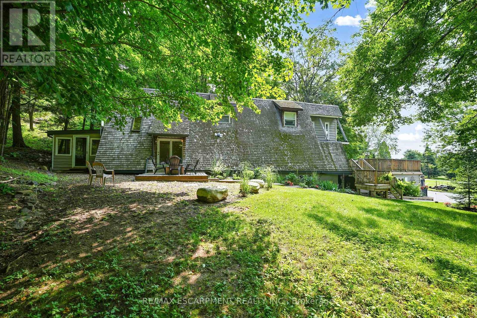 1073 Cedar Beach Road, Bracebridge, Ontario  P1L 1W8 - Photo 2 - X13689830