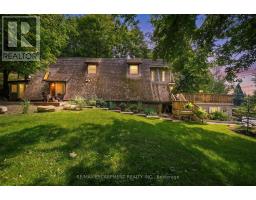 1073 CEDAR BEACH ROAD, Bracebridge, Ontario