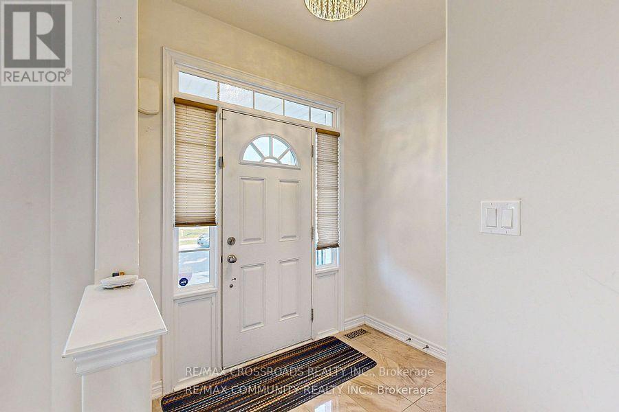 634 Grange Way, Peterborough, Ontario  K9H 7M1 - Photo 3 - X13689840