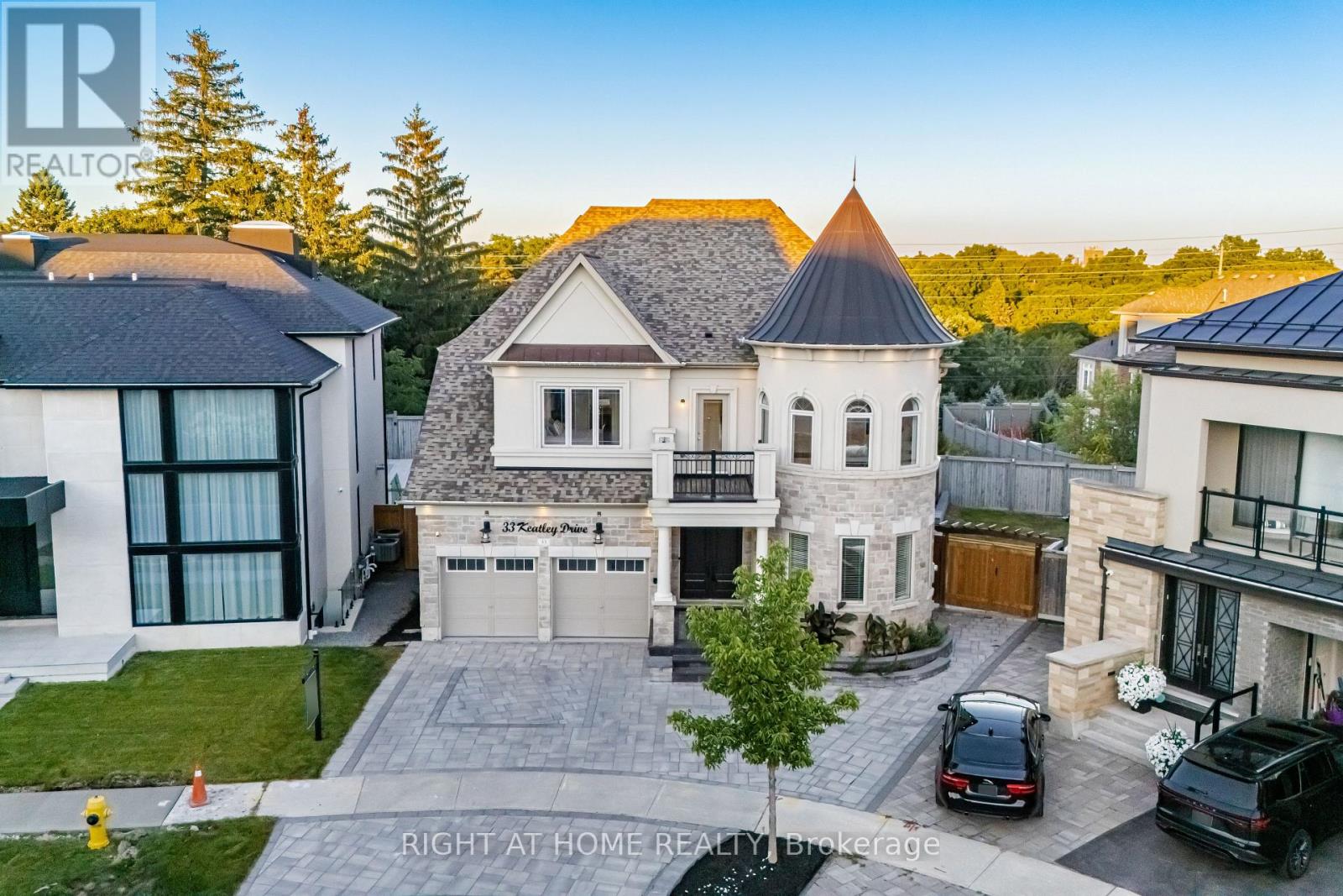 33 KEATLEY DRIVE, Vaughan, Ontario