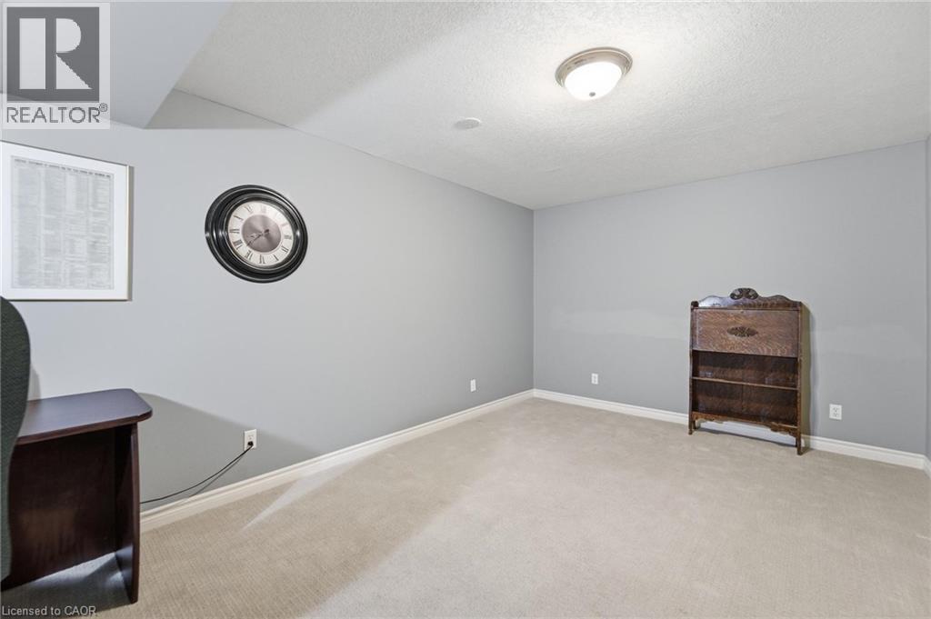 15 Shephard Place, New Hamburg, Ontario  N3A 2E4 - Photo 38 - 40856238