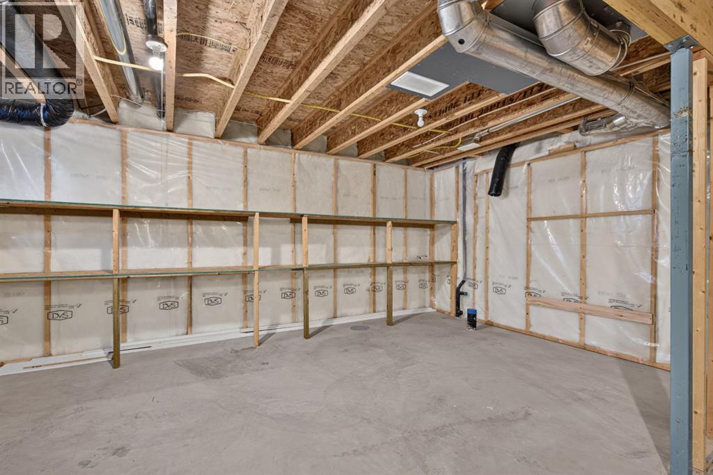 22 Panora Road NW, Calgary, Alberta  T3K 0R4 - Photo 36 - A2334301