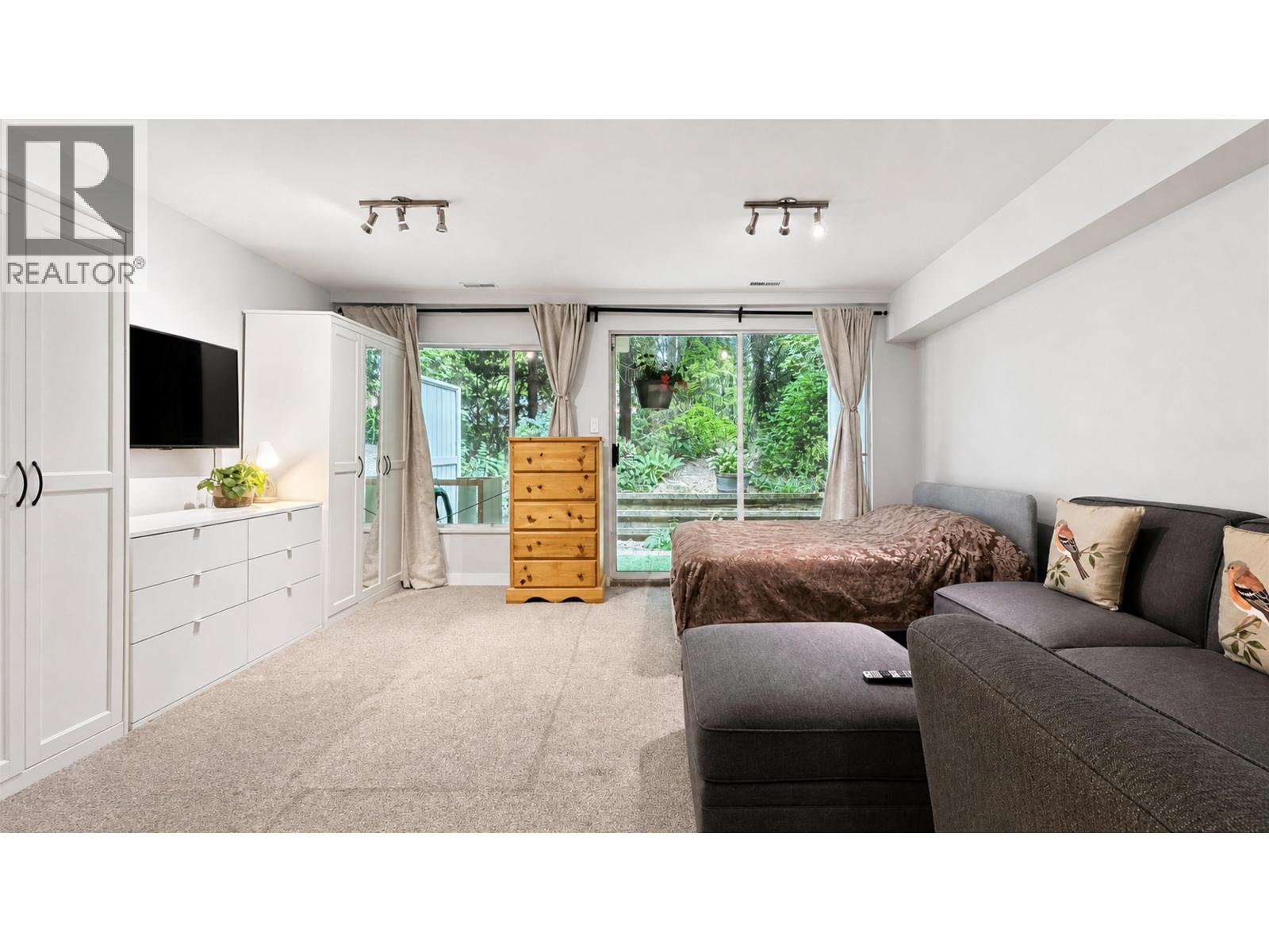 3938 Indian River Drive, North Vancouver, British Columbia  V7G 2G9 - Photo 13 - R3157080