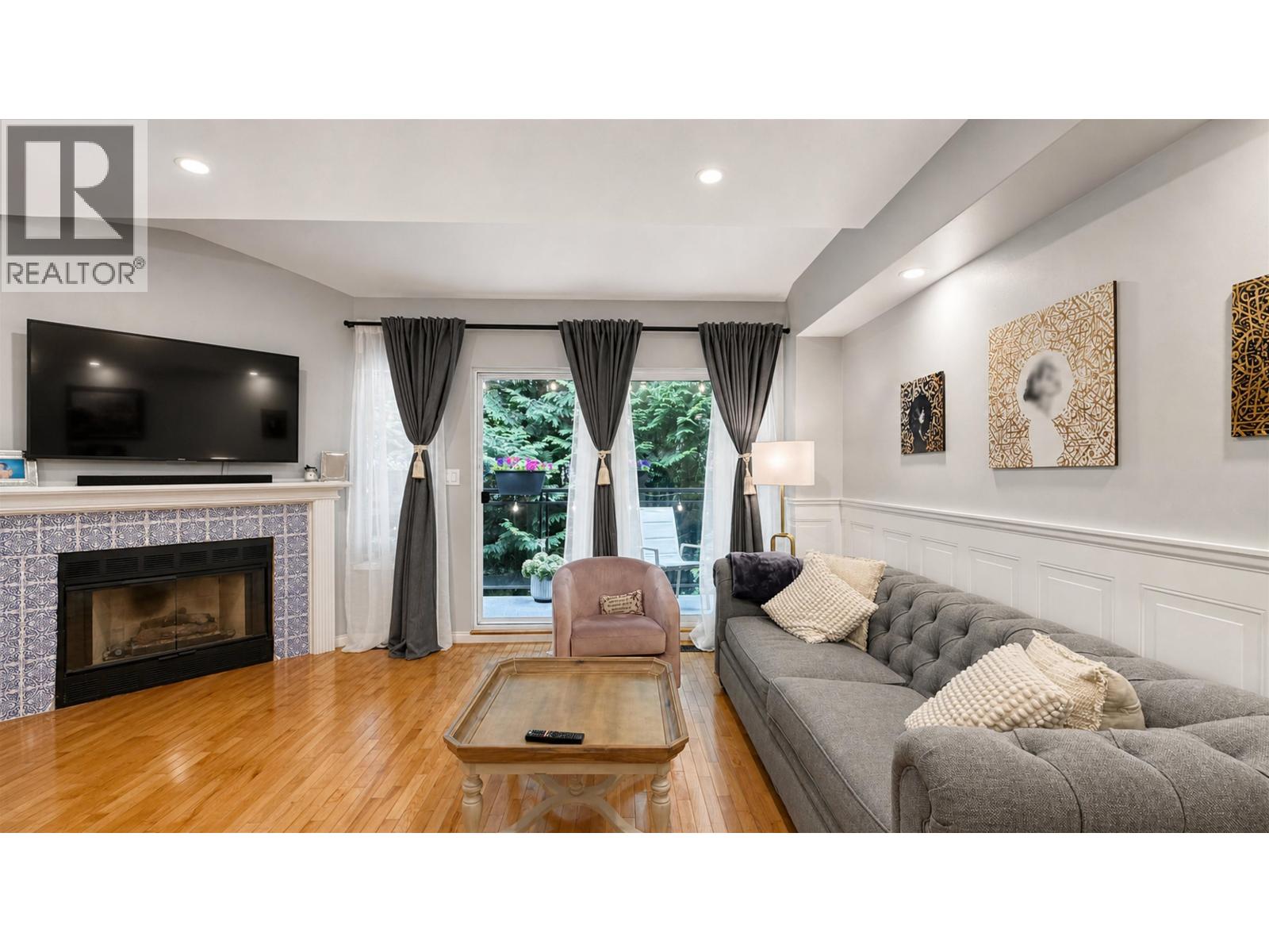3938 Indian River Drive, North Vancouver, British Columbia  V7G 2G9 - Photo 3 - R3157080