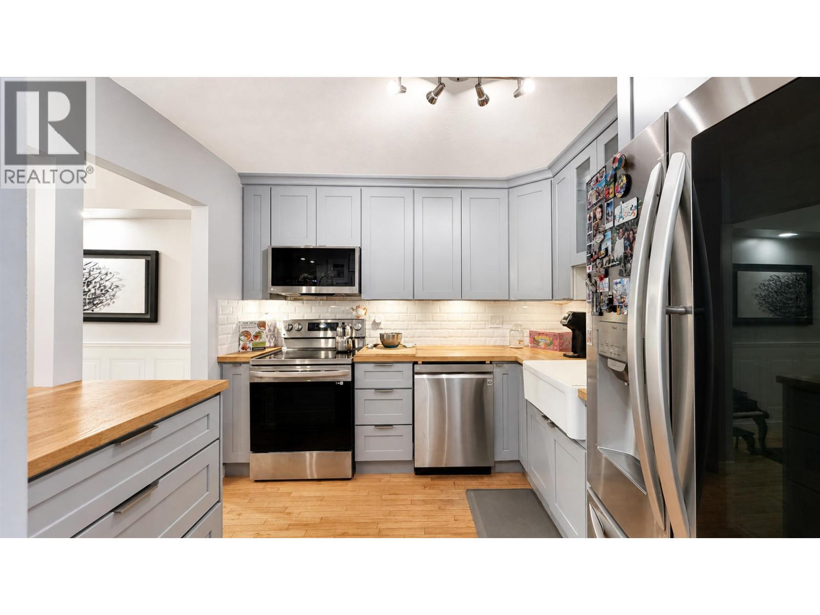 3938 Indian River Drive, North Vancouver, British Columbia  V7G 2G9 - Photo 9 - R3157080