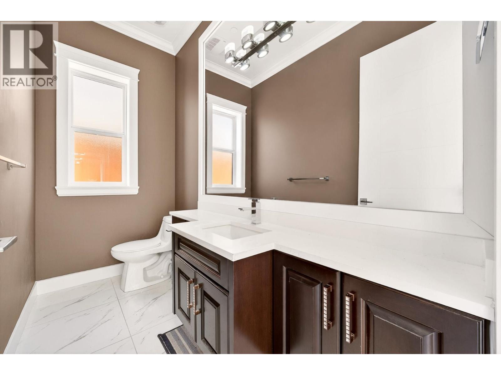 8068 Haig Street, Vancouver, British Columbia  V6P 4R9 - Photo 10 - R3157095