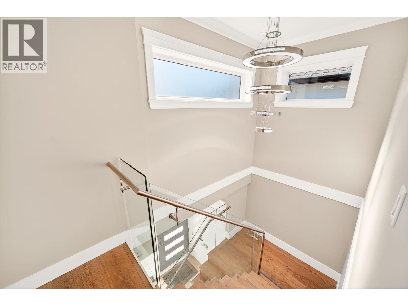 8068 Haig Street, Vancouver, British Columbia  V6P 4R9 - Photo 11 - R3157095