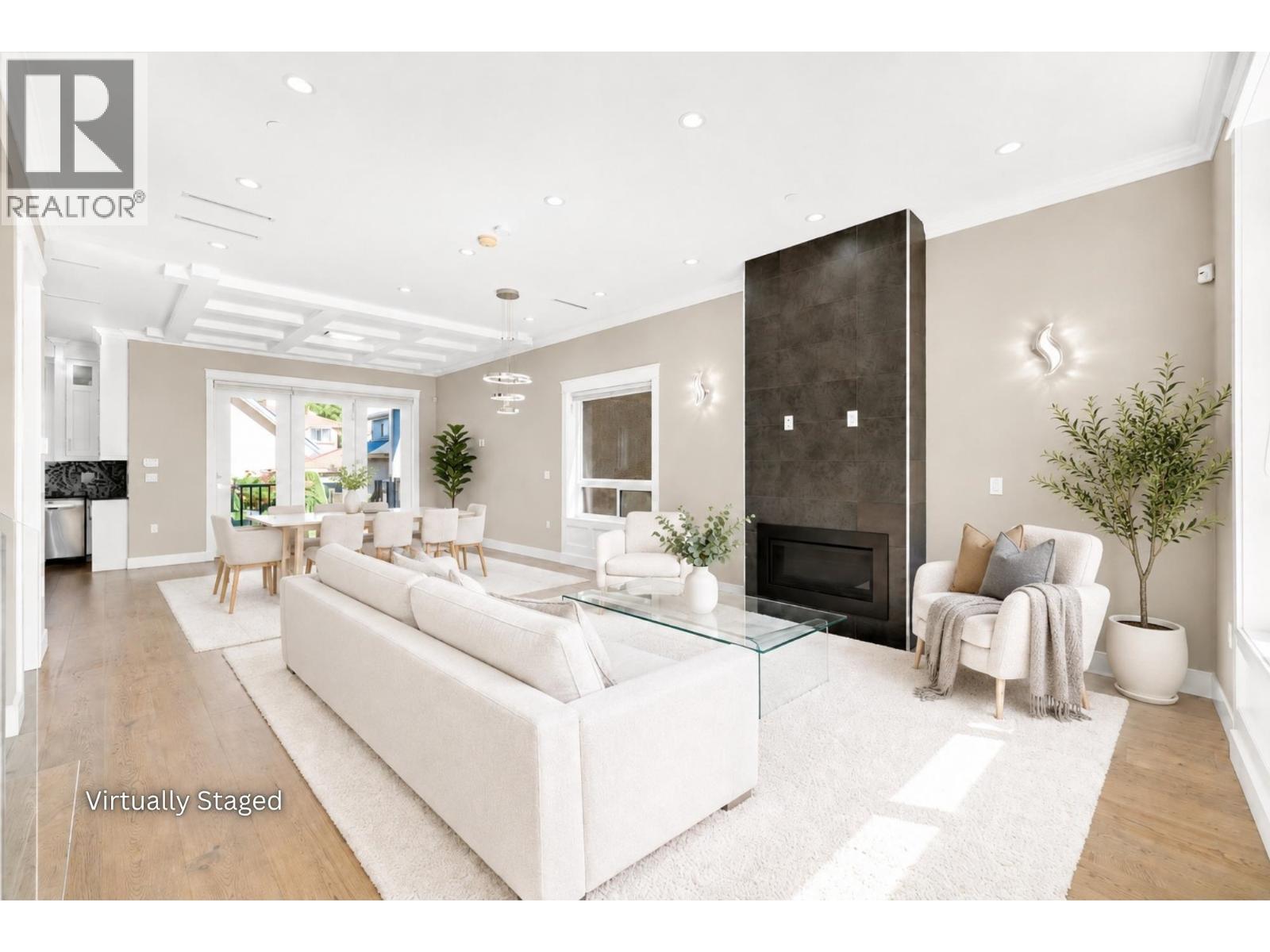 8068 Haig Street, Vancouver, British Columbia  V6P 4R9 - Photo 3 - R3157095