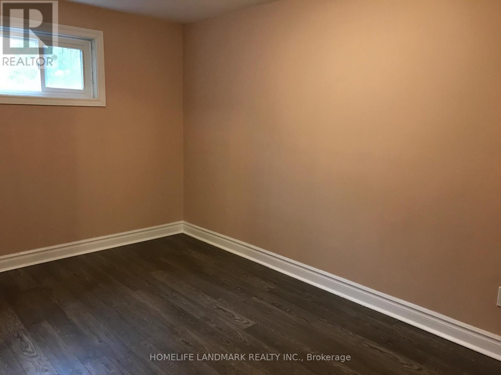 2535 Symington Court, Mississauga, Ontario  L5N 4L4 - Photo 8 - W13689852