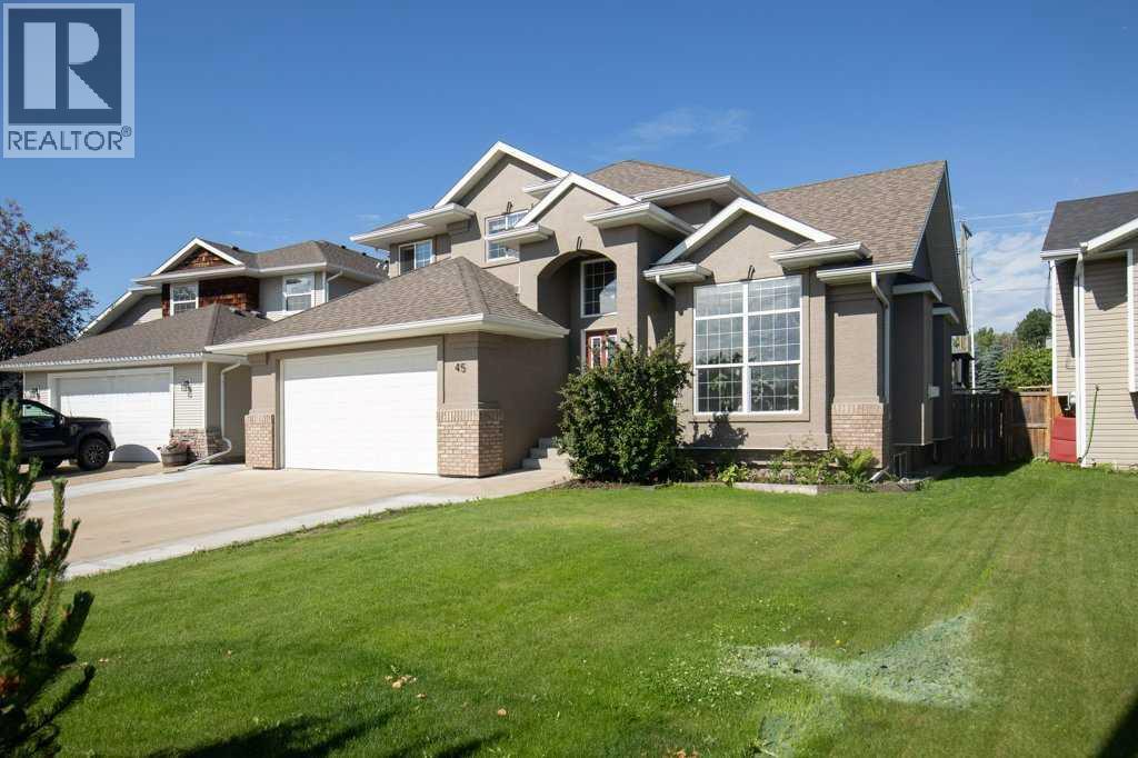 45 Firdale Court, Sylvan Lake, Alberta  T4S 2M2 - Photo 1 - A2325132