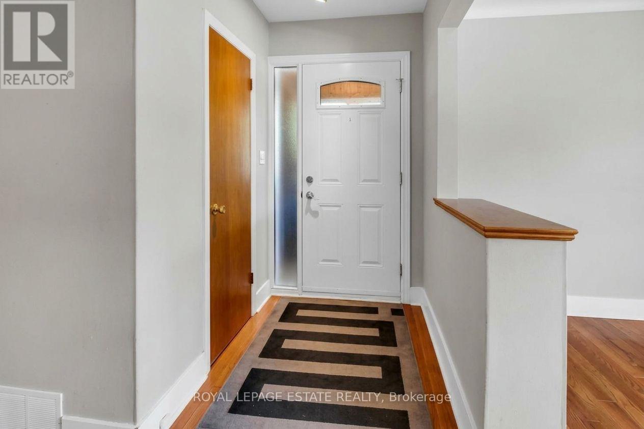 4037 Bloor Street W, Toronto, Ontario M9B 1M4 - Photo 4 - W13582812