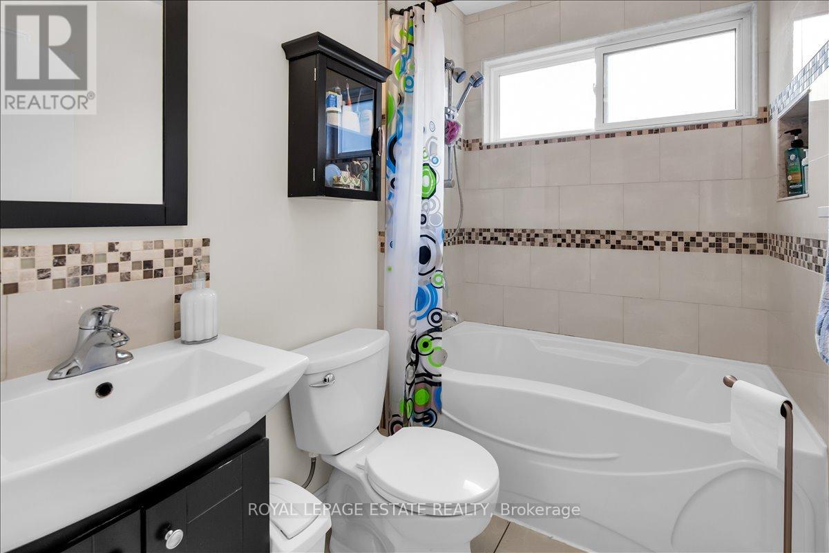 4037 Bloor Street W, Toronto, Ontario M9B 1M4 - Photo 18 - W13582812