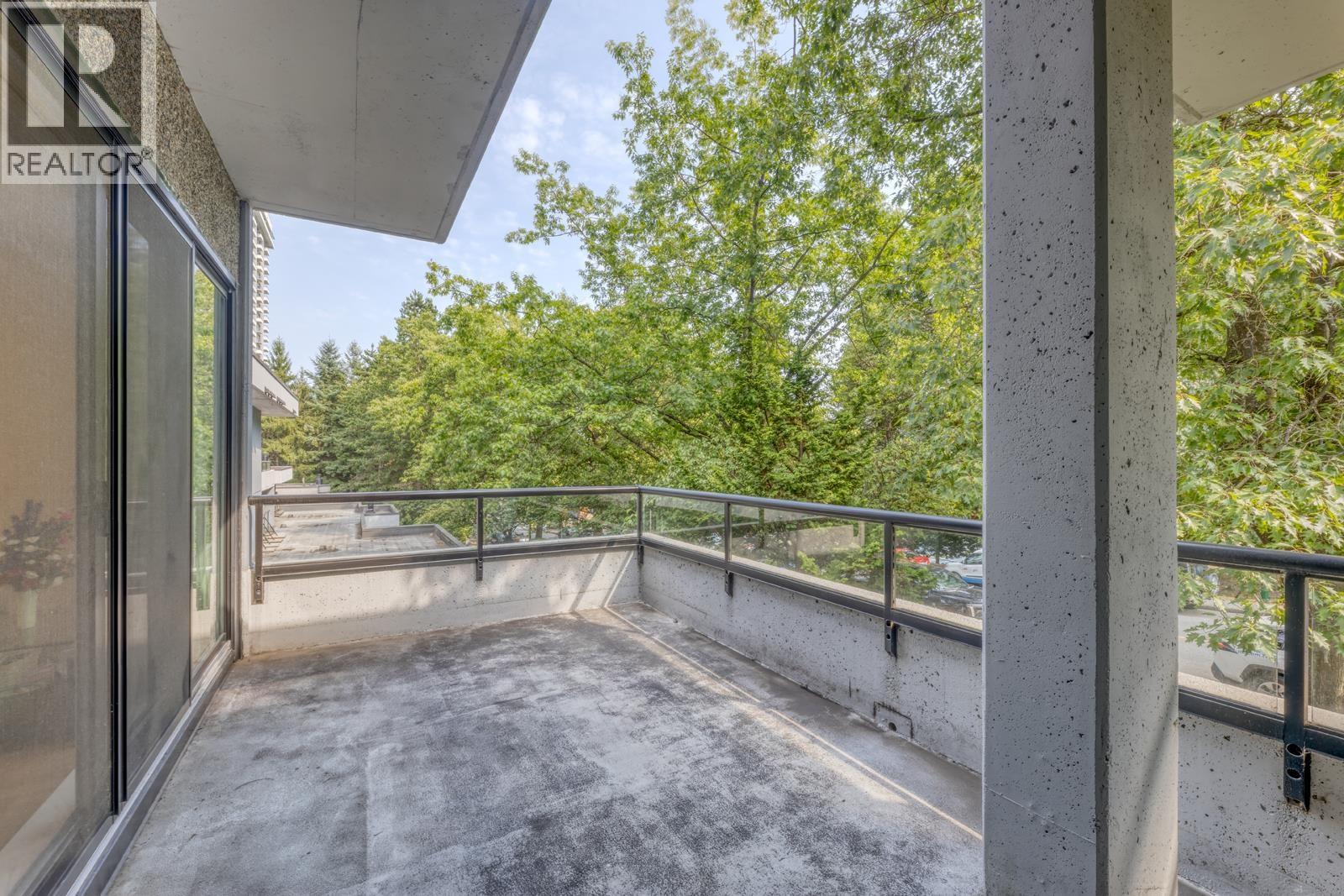 T4907 3980 Carrigan Court, Burnaby, British Columbia  V3N 4S6 - Photo 19 - R3157018