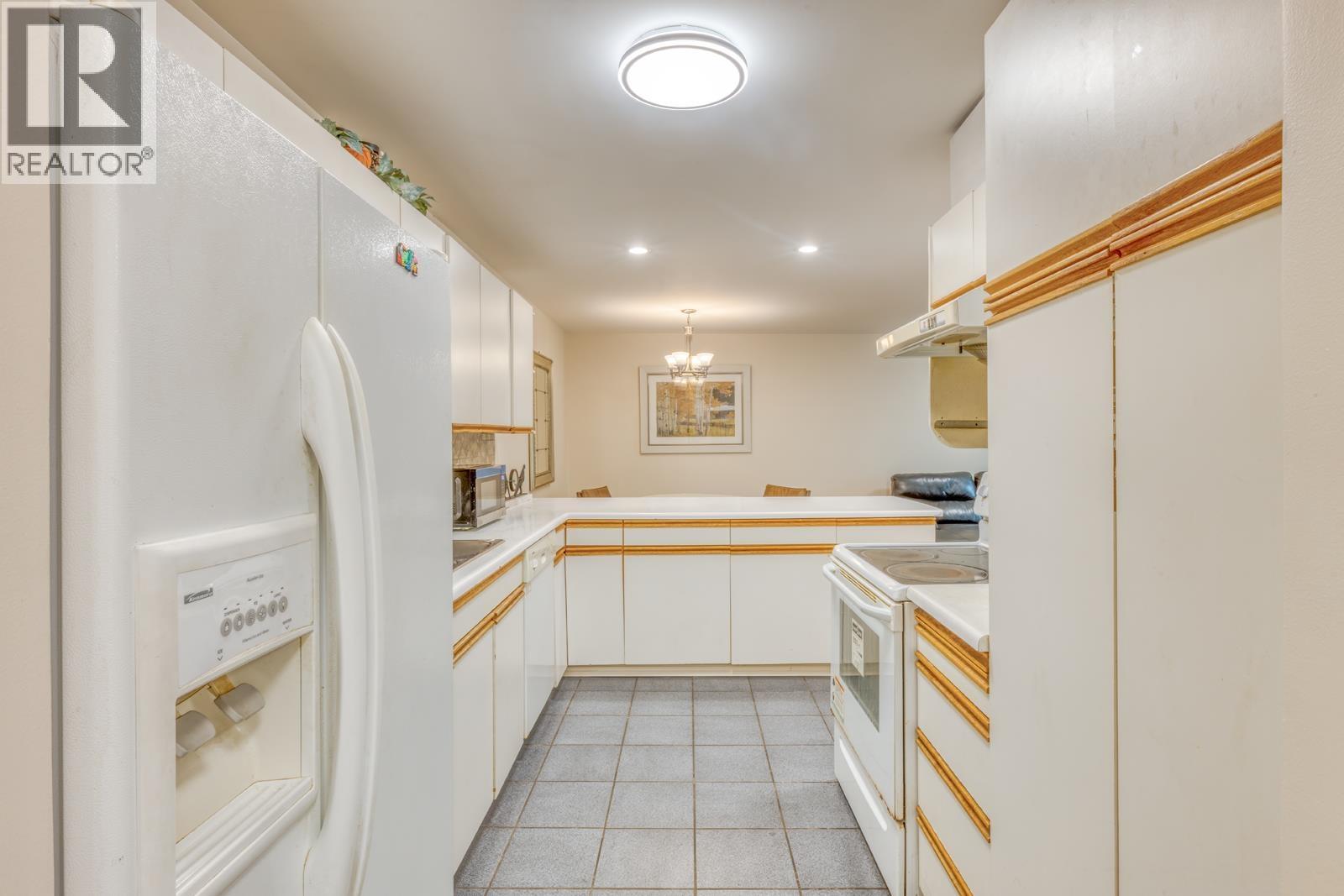 T4907 3980 Carrigan Court, Burnaby, British Columbia  V3N 4S6 - Photo 5 - R3157018