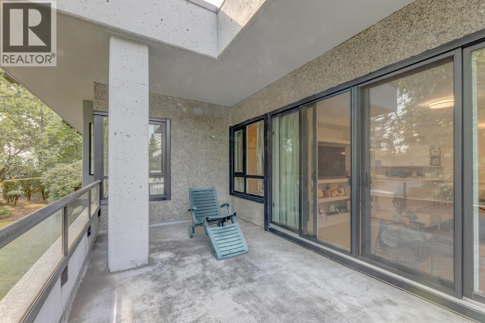 T4907 3980 Carrigan Court, Burnaby, British Columbia  V3N 4S6 - Photo 20 - R3157018