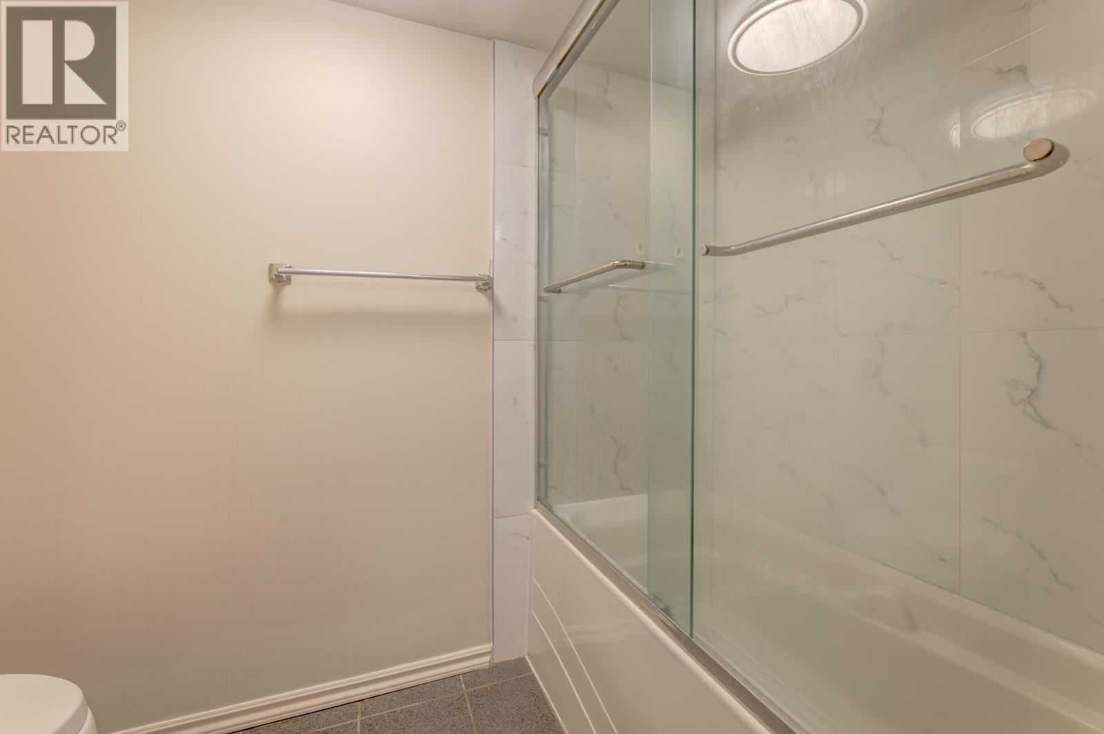 T4907 3980 Carrigan Court, Burnaby, British Columbia  V3N 4S6 - Photo 12 - R3157018