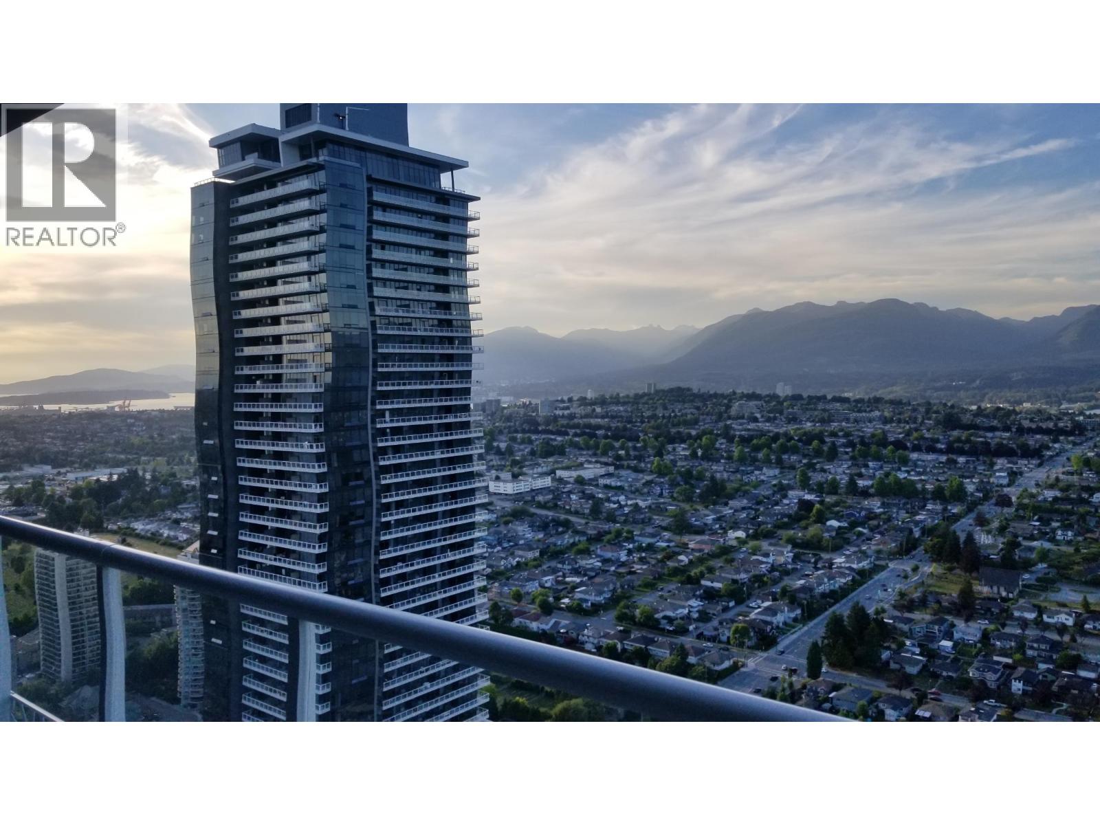 4910 1955 Alpha Way, Burnaby, British Columbia  V5C 0K6 - Photo 13 - R3155783