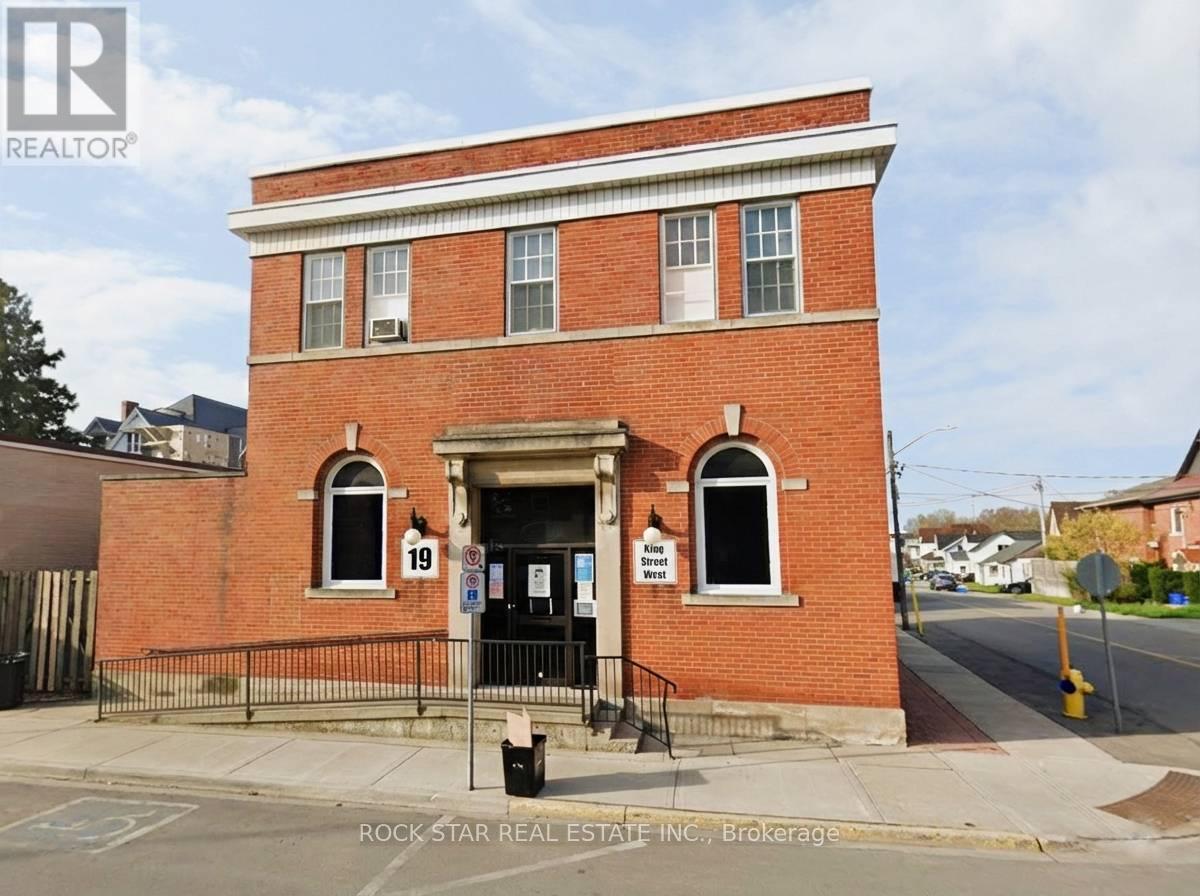 MAIN FLOOR - 19 KING STREET W, Haldimand, Ontario