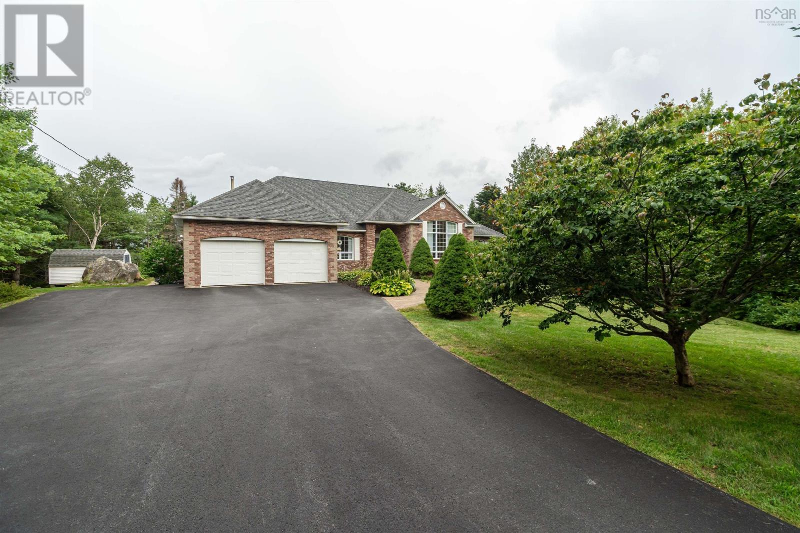 215 Westwood Boulevard, Tantallon, Nova Scotia  B3Z 1N1 - Photo 2 - 202620521
