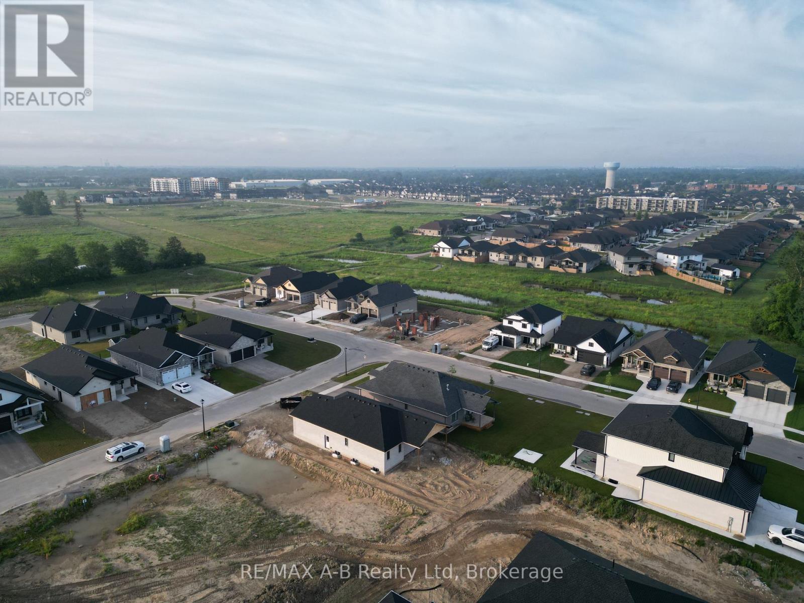 8 Orchard Drive, Stratford, Ontario  N5A 0L1 - Photo 32 - X13547326