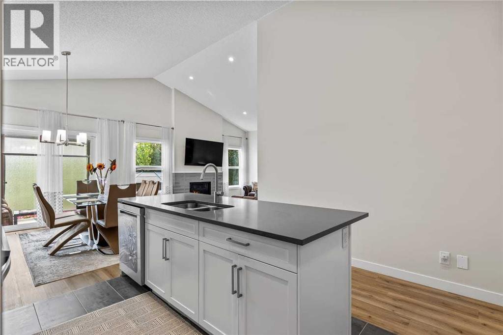 119 Walgrove Green SE, Calgary, Alberta  T2X 2H9 - Photo 5 - A2337164