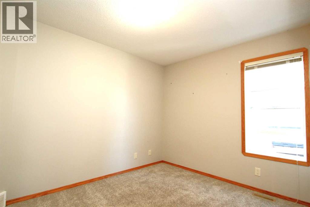 264 Vanson Close, Red Deer, Alberta  T4R 0G6 - Photo 16 - A2334641