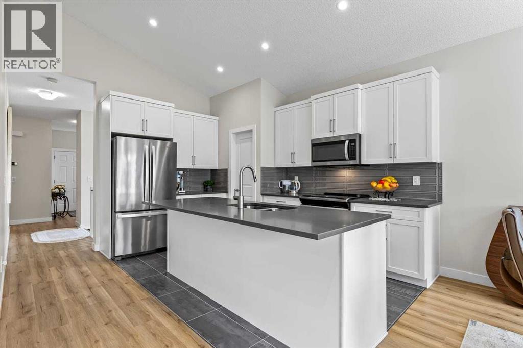 119 Walgrove Green SE, Calgary, Alberta  T2X 2H9 - Photo 6 - A2337164
