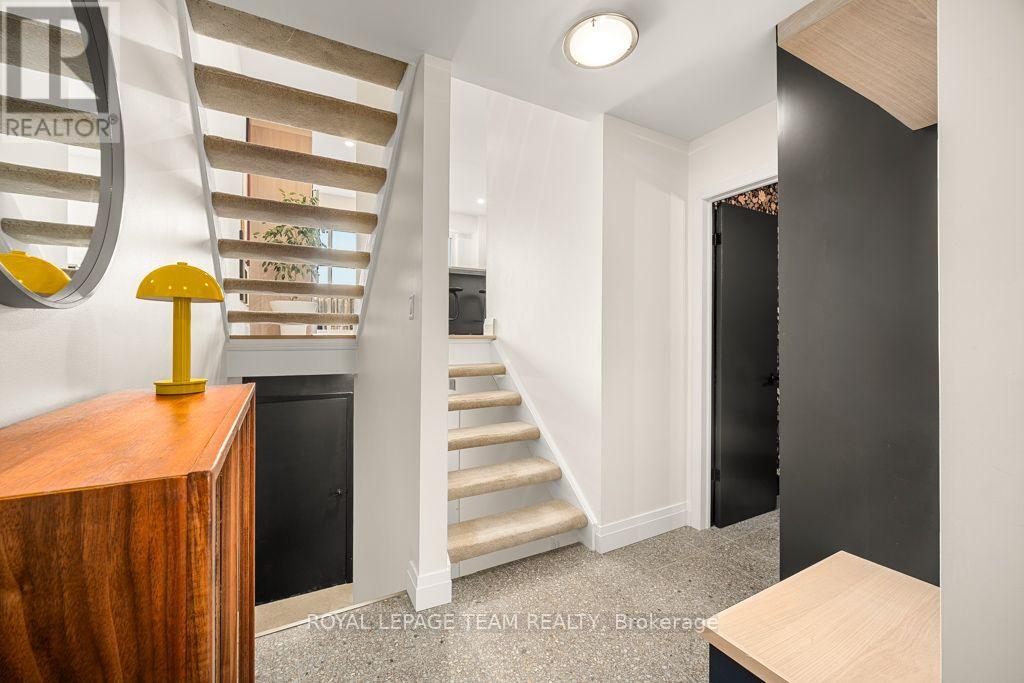 17 - 575 Old St Patrick Street, Ottawa, Ontario  K1N 9H5 - Photo 2 - X13689896