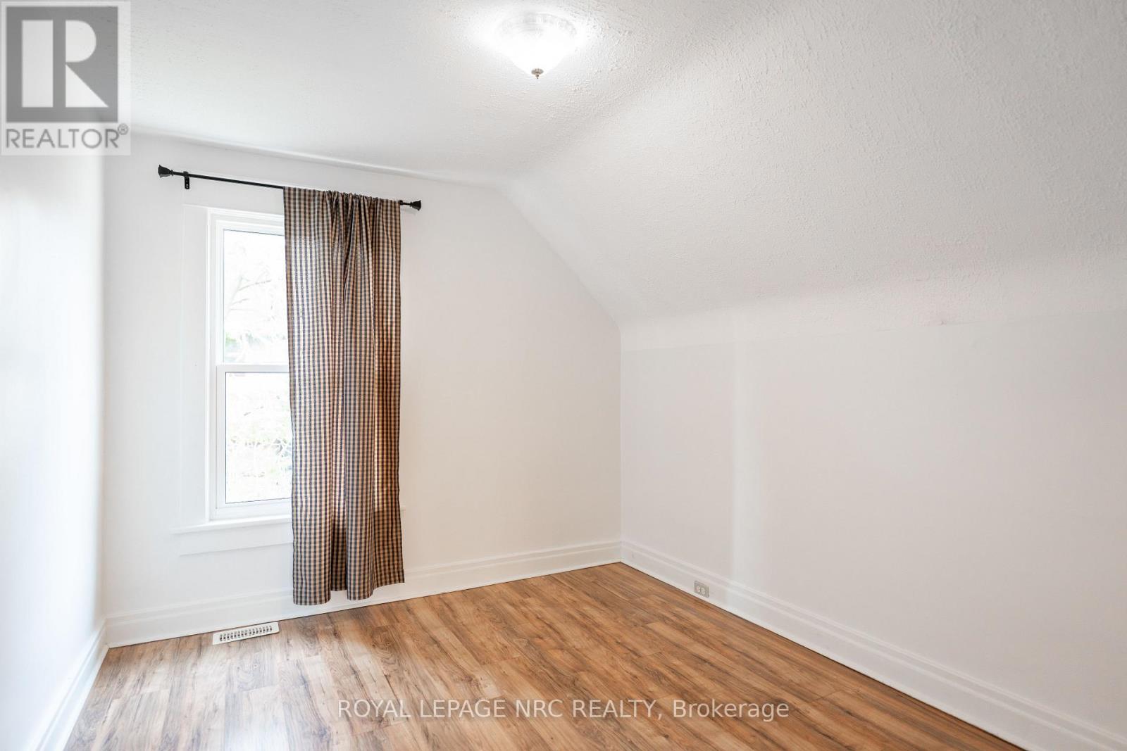 4713 Cookman Crescent N, Niagara Falls, Ontario  L2E 1C1 - Photo 16 - X13689906