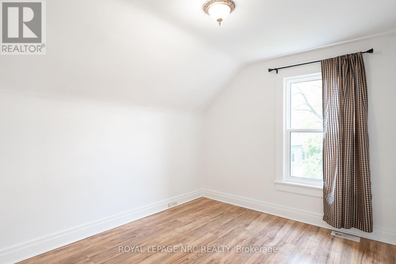 4713 Cookman Crescent N, Niagara Falls, Ontario  L2E 1C1 - Photo 19 - X13689906