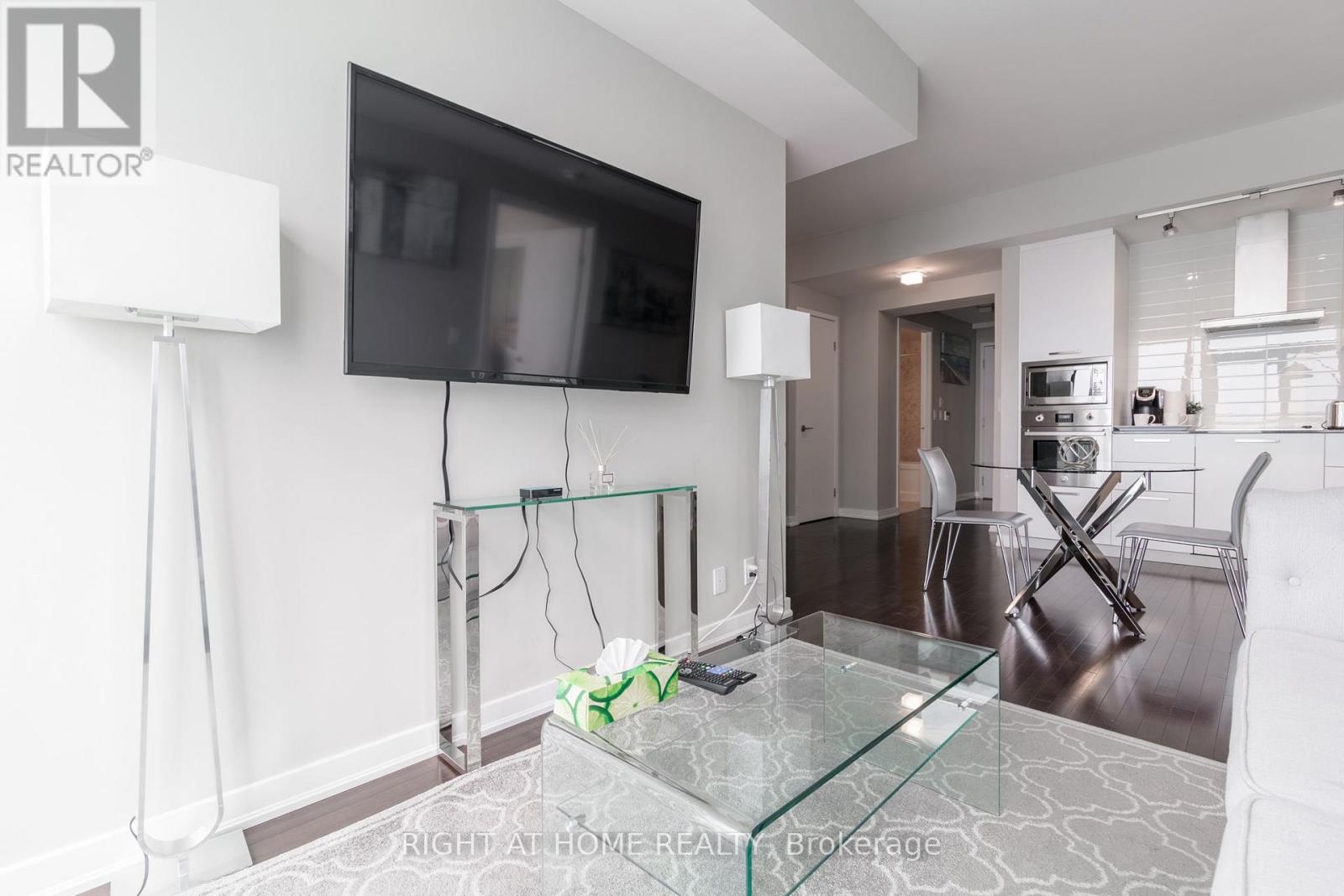 5606 - 14 York Street, Toronto, Ontario  M5J 0B1 - Photo 12 - C13689876