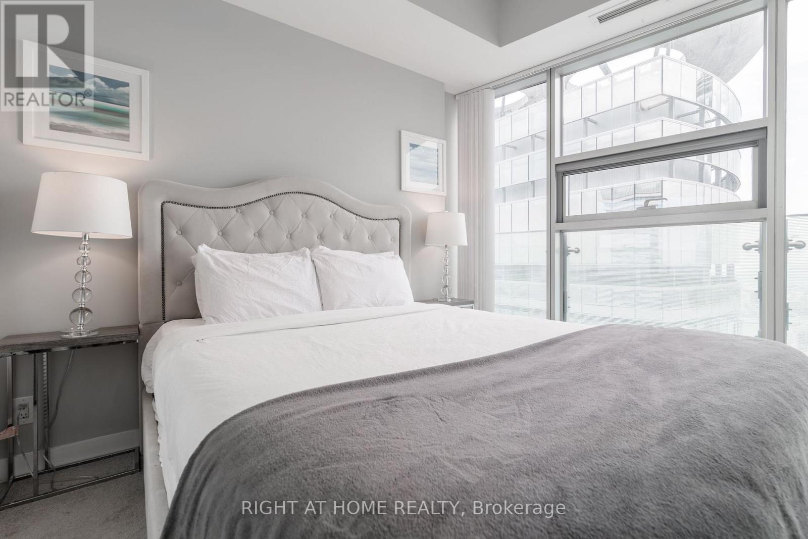 5606 - 14 York Street, Toronto, Ontario  M5J 0B1 - Photo 14 - C13689876