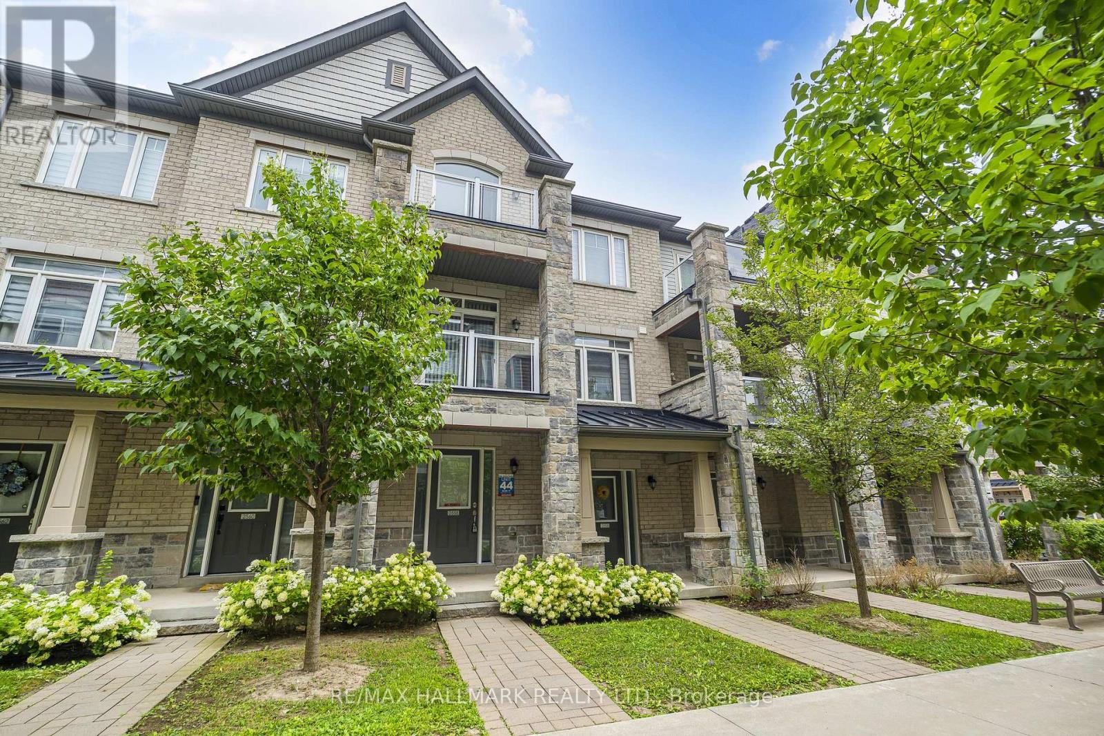 2558 Ladyfern Crossing, Pickering, Ontario  L1X 0E6 - Photo 43 - E13689880