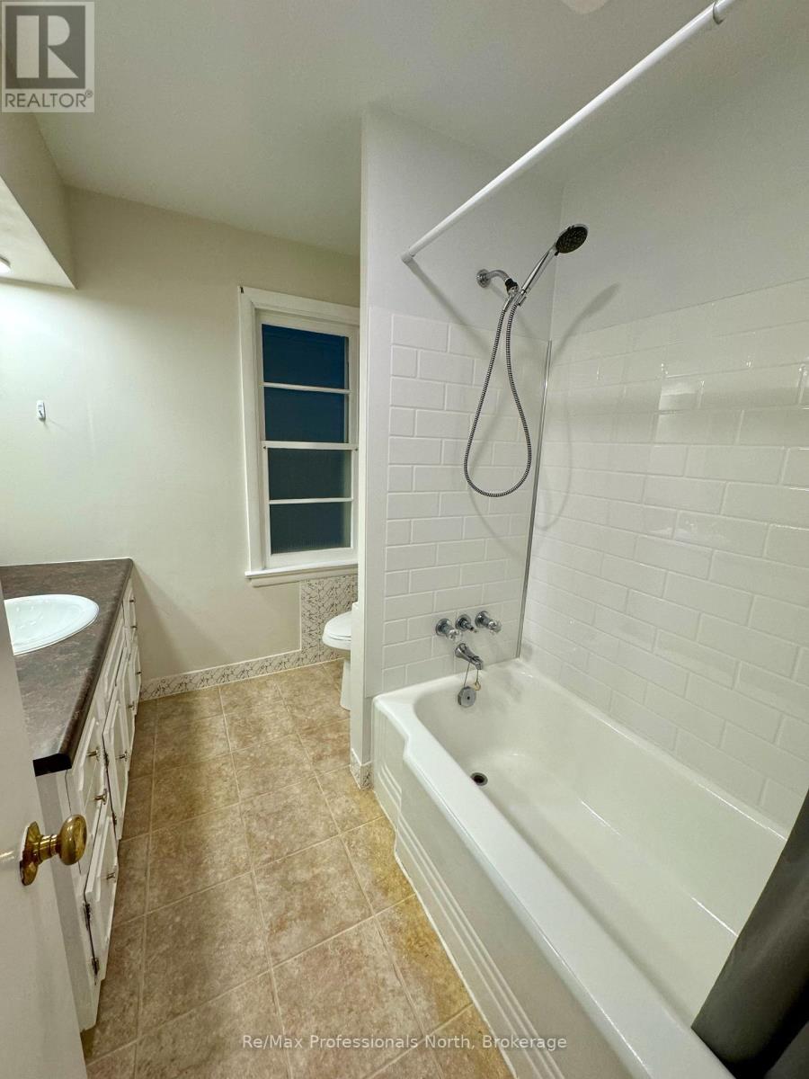 260 Isaac Street, Gravenhurst, Ontario  P1P 1G2 - Photo 26 - X13689888