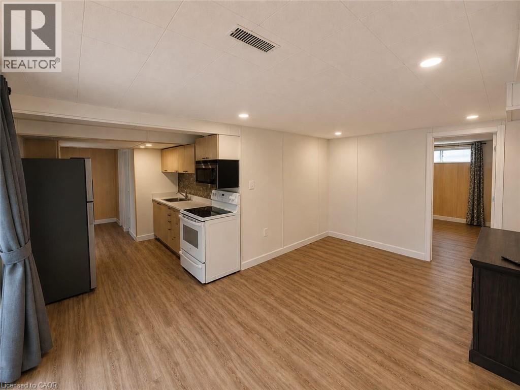2351 Woking Crescent Unit# Basement, Mississauga, Ontario  L5K 1Z5 - Photo 4 - 40855753