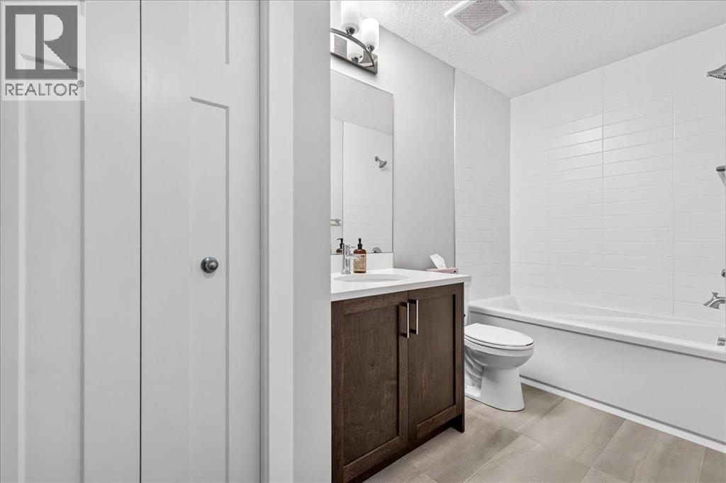 163 Copperleaf Way SE, Calgary, Alberta  T2Z 5E8 - Photo 33 - A2336760