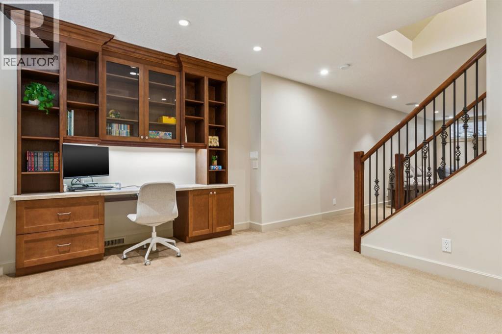 174 Sienna Hills Drive SW, Calgary, Alberta  T3H 2E2 - Photo 32 - A2338309