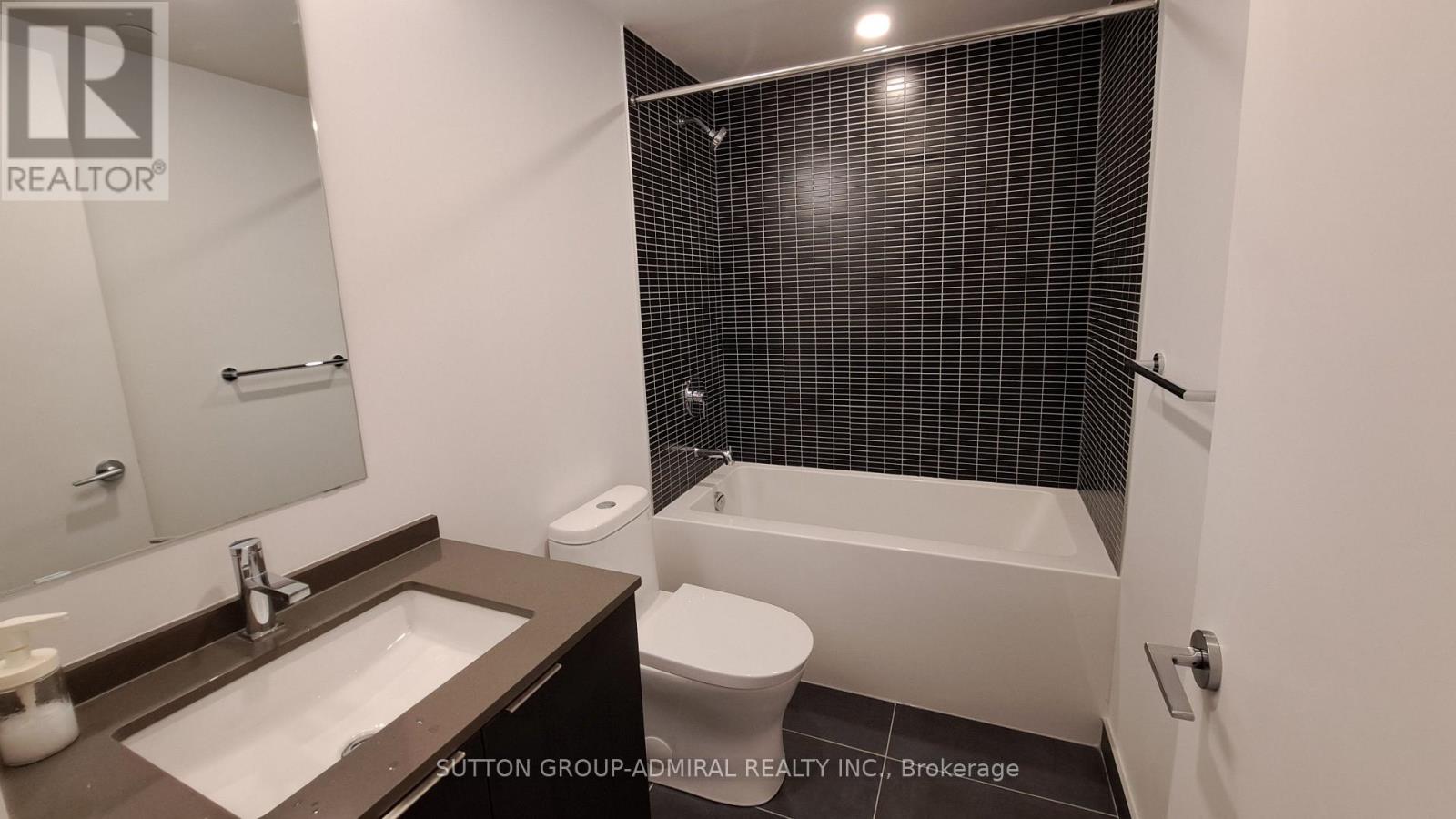 506 - 1 Jarvis Street, Hamilton, Ontario  L8R 3J2 - Photo 12 - X13689884