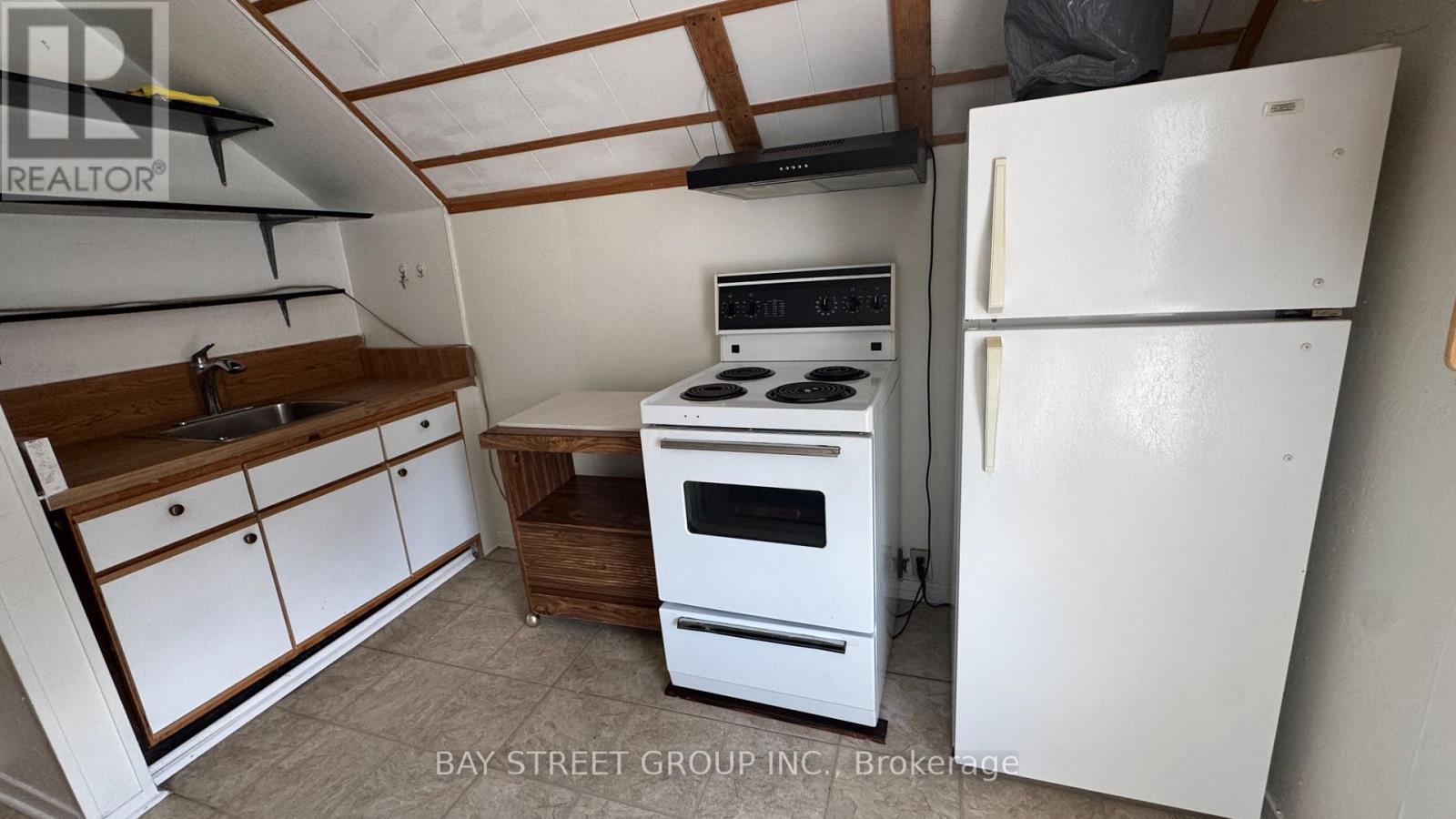 UPPER - 4138 DRUMMOND ROAD, Niagara Falls, Ontario