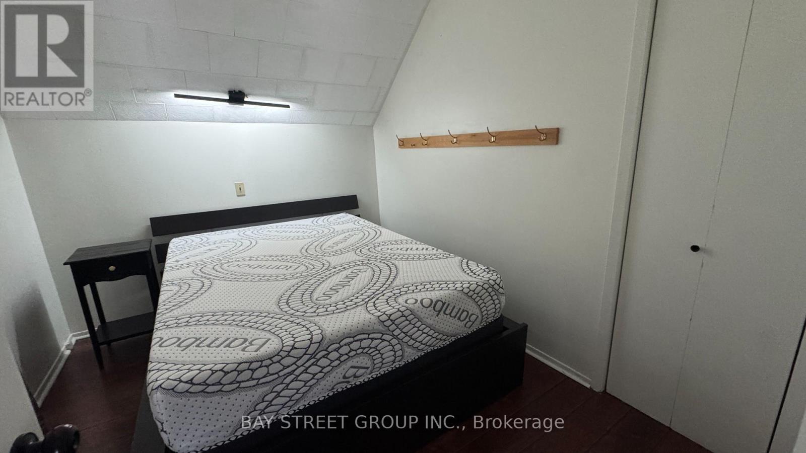 Upper - 4138 Drummond Road, Niagara Falls, Ontario  L2E 6B9 - Photo 6 - X13689890